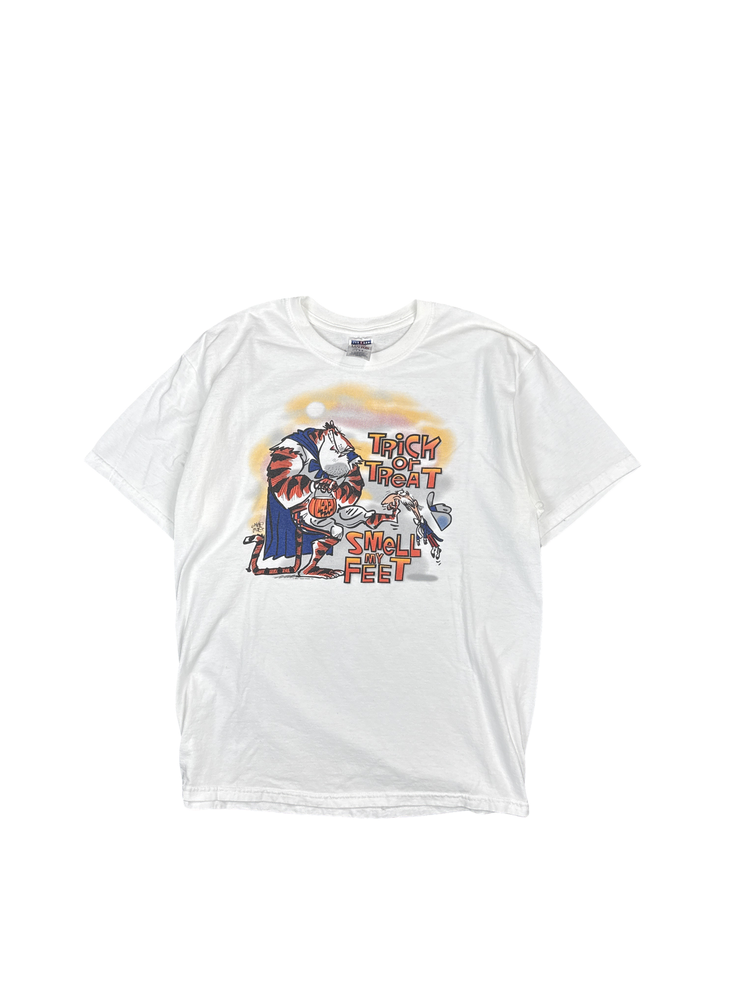 2007 Auburn Tigers 'Trick or Treat Smell My Feet' Graphic Tee (L)